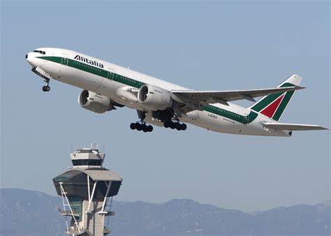 I DISO 777 243 KLAX 2242 Alitalia 777 243ER 32857 424 Wi Flickr