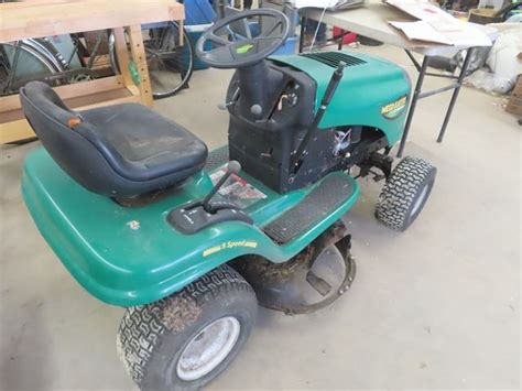 Weed Eater 13 5 Hp Riding Lawn Mower 38 Deck Working Condition Mcsherry Auction Service Ltd