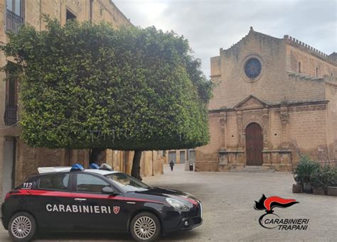 Castelvetrano Travolge Due Giovani In Motorino E Scappa Denunciata