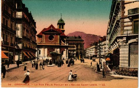 Grenoble La rue Felix Poulat et l Eglise Saint Louis à Grenoble