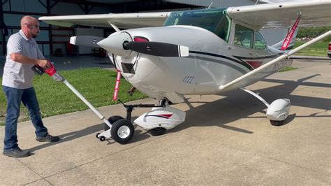 Cessna 182 206 Tug Youtube