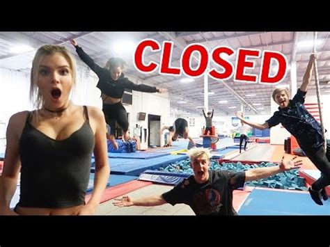 Overnight Super Trampoline Park Obstacle Course Challenge And Tricks