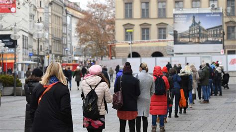 Corona Fallzahlen RKI weiter viele Neuinfektionen und Todesfälle