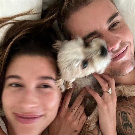 Anniversary Ke 4 Simak Lagi 7 Potret Mesra Justin Bieber Dan Hailey