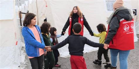 Depremden Etkilenen Çocuklara Nasıl Yaklaşmalıyız