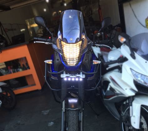 Farol De Milha Led W Drl Moto Yamaha T N R Xt Z Unid R