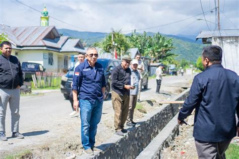 Wabup Banggai Monitoring Proyek Pembangunan Jalan HARIAN MERCUSUAR