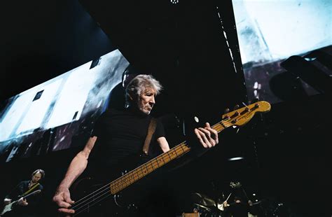 Emisi N En Directo Del Concierto De Roger Waters En Praga