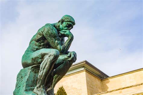 Patung Terkenal August Rodin The Thinker Foto Stok - Unduh Gambar ...