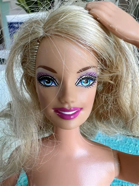 1998 1999 Nude Barbie Doll Blonde Hair Blue Eyes Side Part