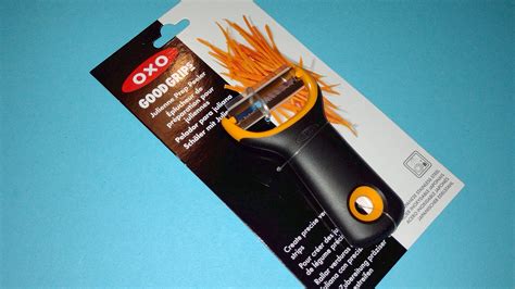 Im Test OXO Good Grips Schäler mit Julienne Funktion Erfahrungen