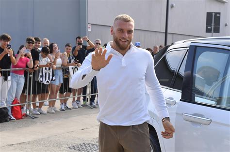 Juventus Ecco Di Gregorio Ufficiale Il Colpo Per La Porta