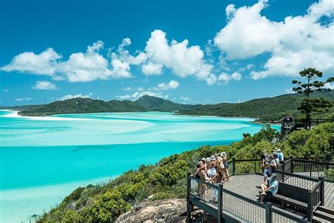 Unlock the Wonders of Queensland's Whitehaven Beach