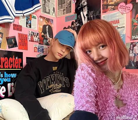 𝒟𝒶𝓇𝓁𝓁𝒾𝓈𝒶𝟤𝟤 on Instagram Johnny x Lisa johnlice johnnylisa nctpink