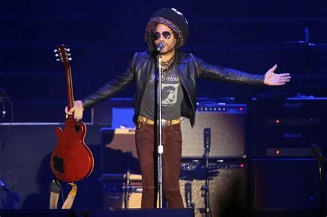 Lenny Kravitz En M Xico Las Redes Sociales Estallan Al Ver La Foto