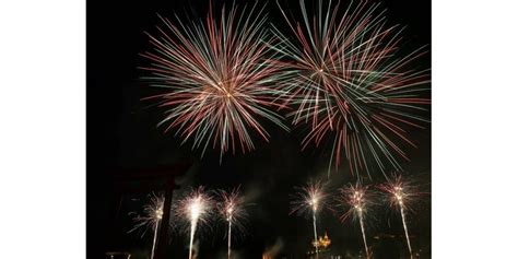 Amnéville Animations Feu dartifice show laser et dancefloor pour lété