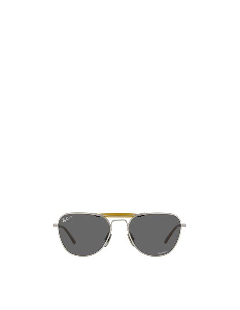 Acquista Ray Ban Occhiali Da Sole Aviatore Ray Ban RB8064 Titanio Su