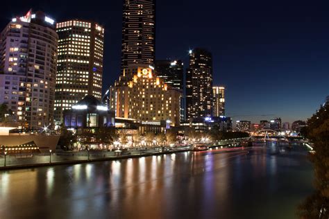 High Rise Building Near Body Of Water Southbank Melbourne Hd