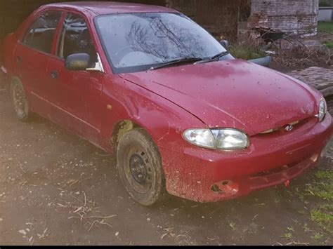 1998 Hyundai EXCEL CameronProsser Shannons Club