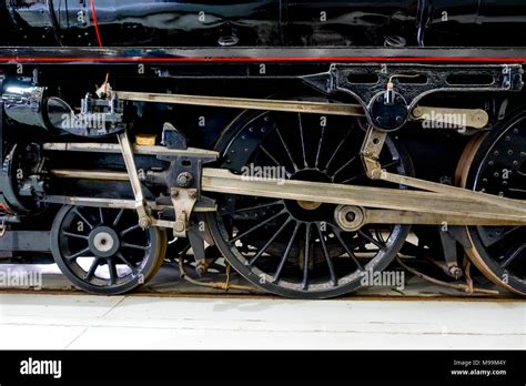 Walschaerts valve gear hi-res stock photography and images - Alamy