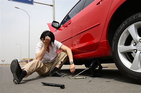 车在路上抛锚图片车在路上抛锚高清图片全景视觉