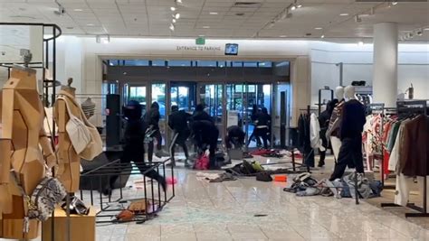 Flash Mob Loots Los Angeles Nordstrom In Wild Smash And Grab Style