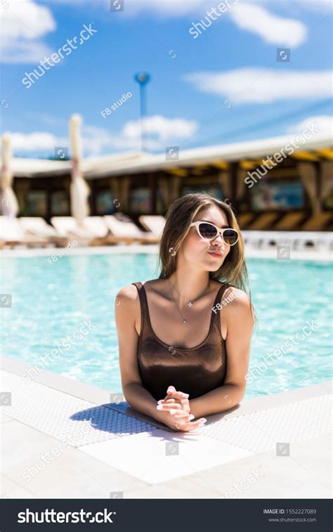 Blonde Sexy Woman Perfect Body Posing Stock Photo 1552227089 Shutterstock