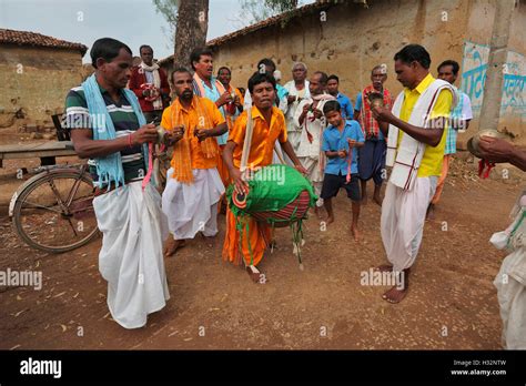 Tribal people Dancing, KOND TRIBE, Bhilaigadh Village, Taluka ...