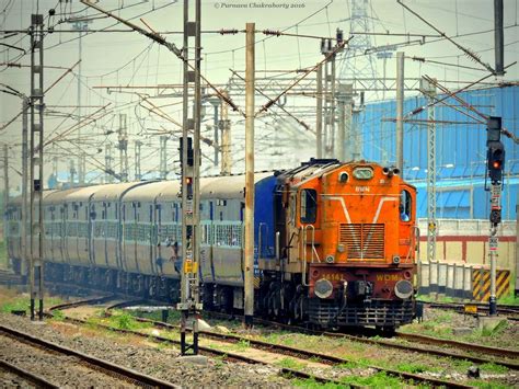 Tren en la estación rompecabezas en línea