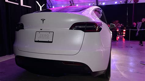 Tesla Model Y Reveal Rear View Motor Trend En Espa Ol Hot Sex Picture