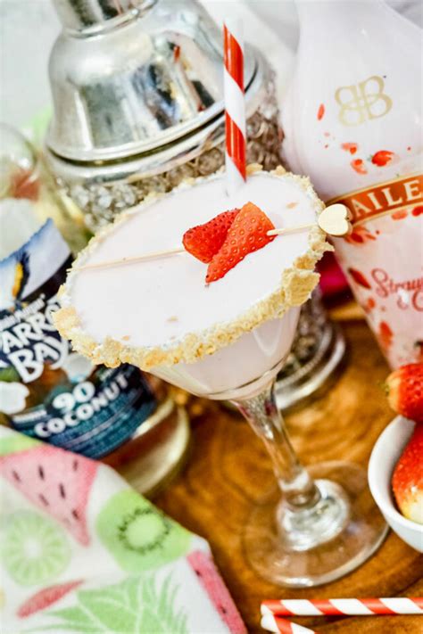 Strawberry Shortcake Martini