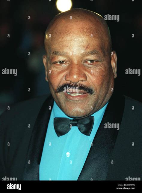 Actor jim brown hi-res stock photography and images - Alamy