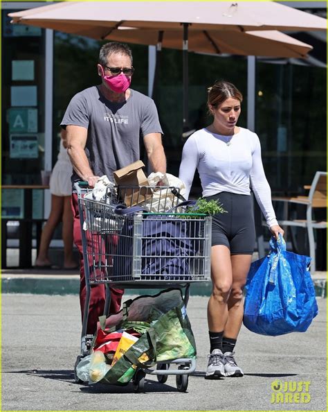 David Duchovny Does A Parking Lot Outfit Change While Shopping With