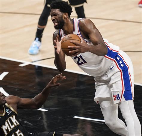 John Collins Dunk On Embiid - Jhbu9xmvojasvm - With the atlanta hawks ...