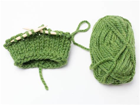 Baby Yoda Hat Knitting Pattern