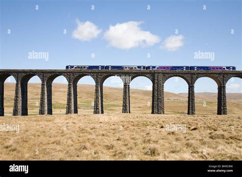 The Ribblehead Viaduct Yorkshire Dales England Stock Photo Alamy