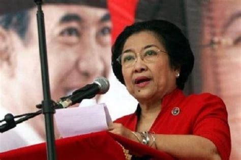 Megawati Umumkan Ganjar Pranowo Sebagai Capres 2024 Siang Ini News