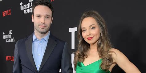 ‘degrassi And Hallmark Star Jake Epstein Welcomes First Baby With Wife