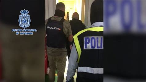 VÍdeo La Policía Nacional Detiene En Ourense A Un Fugitivo Buscado