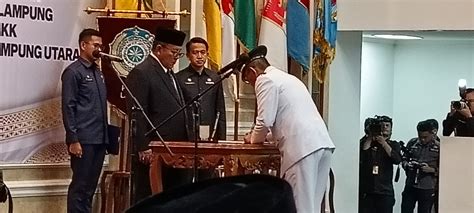 Gubernur Lampung Arinal Djunaidi Resmi Melantik Aswarodi Sebagai PJ