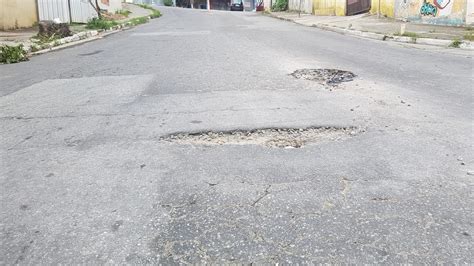 Muitos Buracos Em Rua Do Jardim Adriana Geram Reclama Es Click Guarulhos