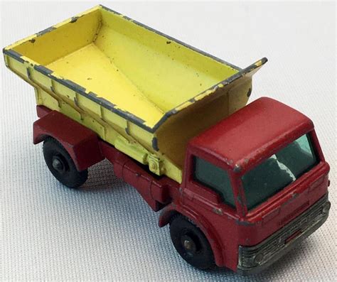 Lot - Vintage 1960's Matchbox No. 70 Grit-Spreading Truck