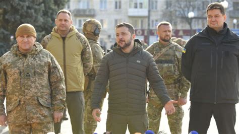 Зеленски посети освободения Херсон