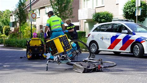 Fietser Gewond Na Aanrijding Met Auto Op De Mosselaar Gilze En Rijen