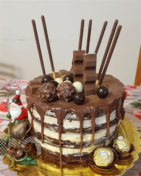 My Naked Drip Cake For Christmas Drip Cakes Cake Desserts