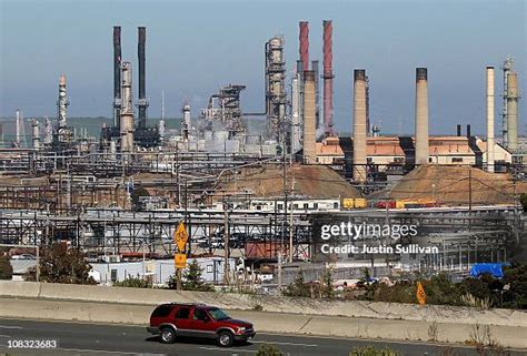 Chevron Oil Refinery Photos and Premium High Res Pictures - Getty Images