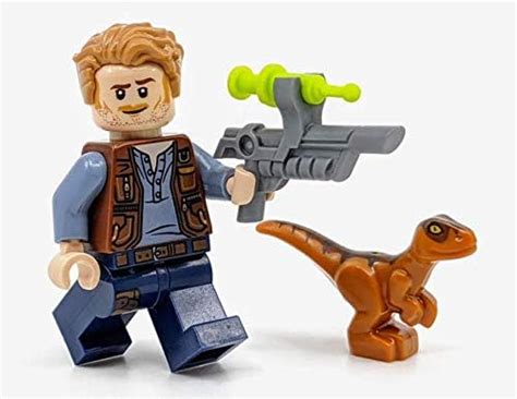 Lego Jurassic World Dominion Owen Grady Minifigure With Blue The Raptor And Dinosaur Egg 75930