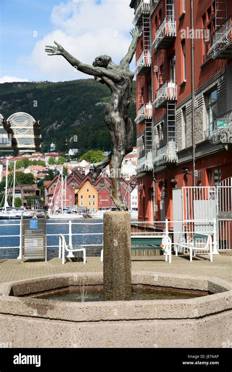 Statue Bergen Norway Hi Res Stock Photography And Images Alamy