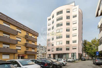 Apartamento T Venda Em Rua General Norton De Matos Barreiro E