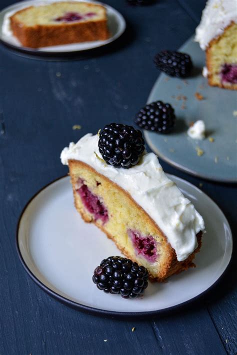 Blackberry Garden Cake With Lemon Mascarpone Meike Peters Eat In My